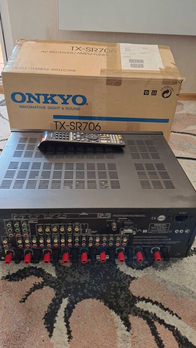 Onkyo TX-SR706 усилвател