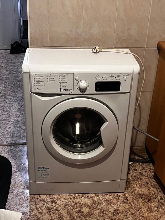 Продам стиралку.