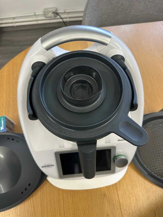 Robot de bucatarie Thermomix TM6-1 cu accesorii