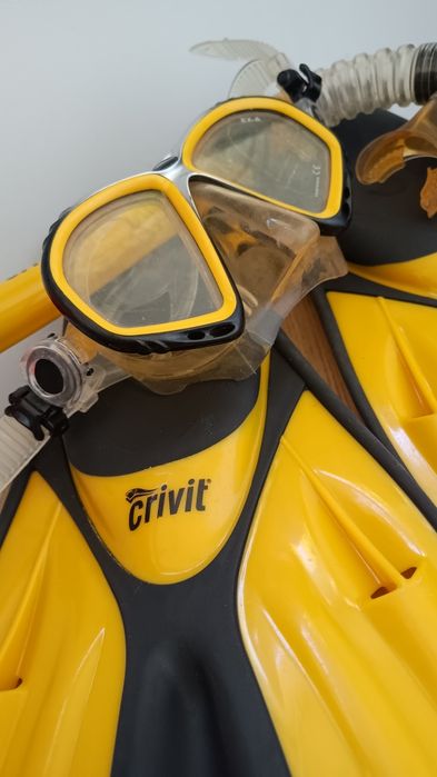 Set snorkeling Crivit, masca+tub+labe, putin folosit, stare buna