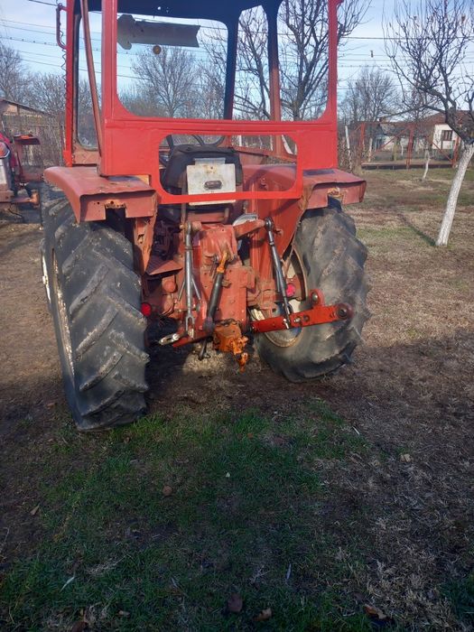 Vand Tractor Renault super 6