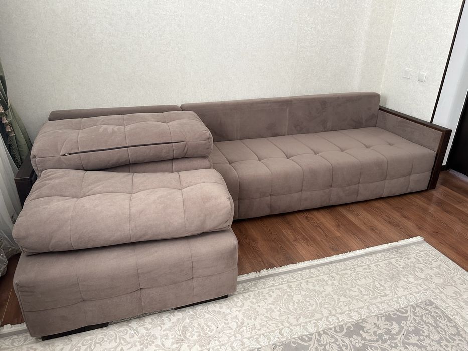 Диван в хорошем состоянии