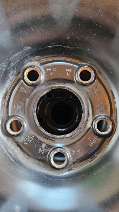 Jante oțel ( tablă ) 5x112 R17, originale VW cu capace, Tiguan, Skoda