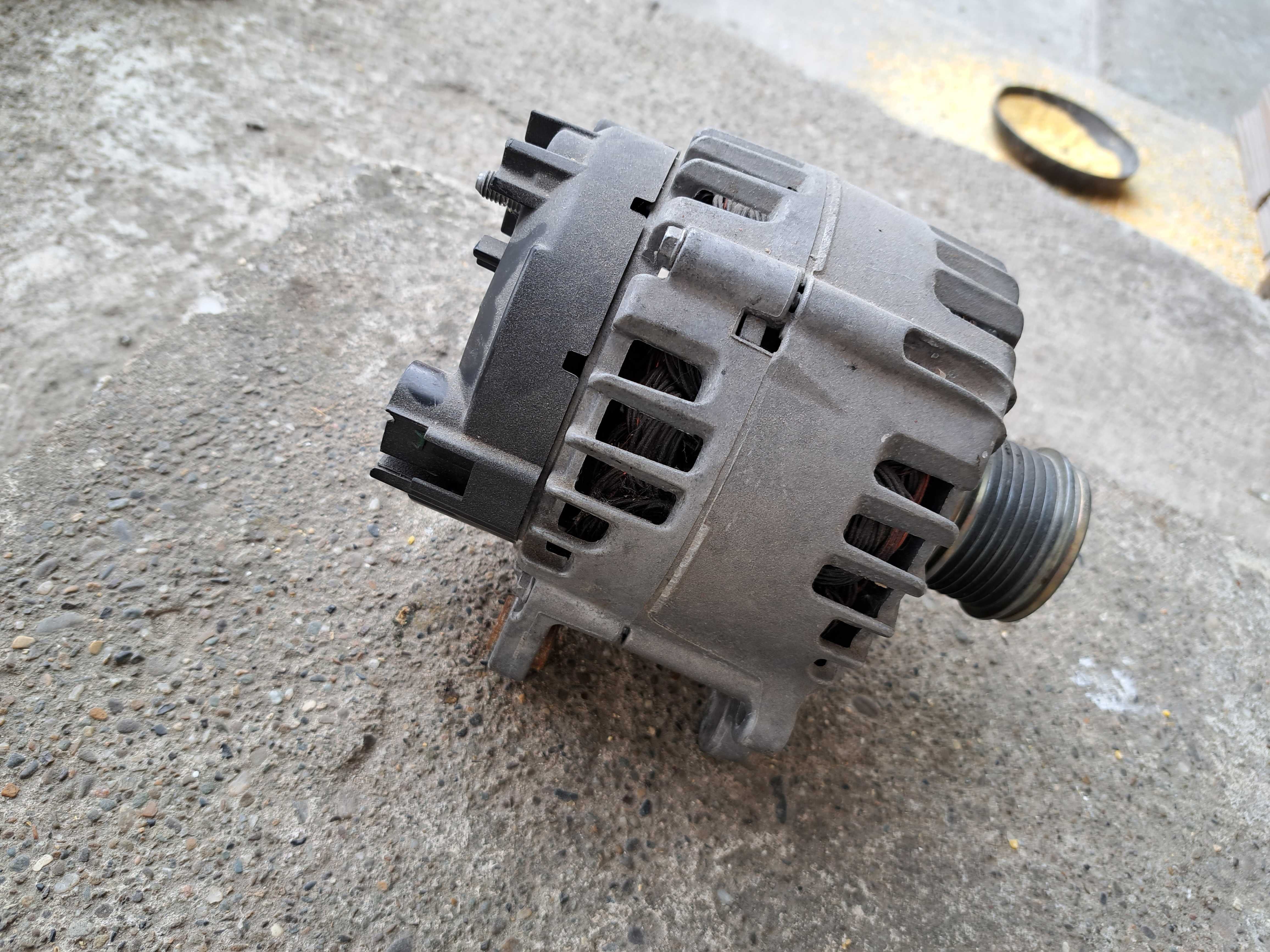 Alternator nou VW Tiguan Passat B8