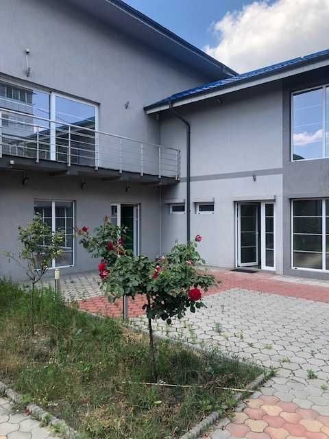 VILA si AFACERE la cheie