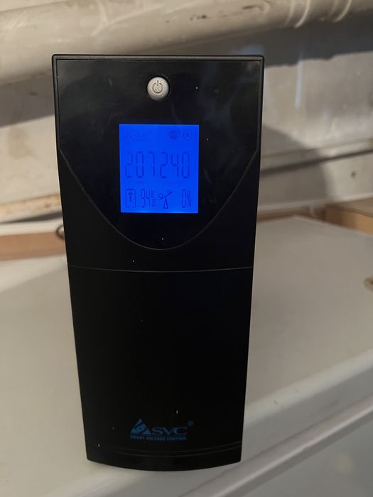 ИБП UPS SVC V1500-L Линейно-Интерактивный