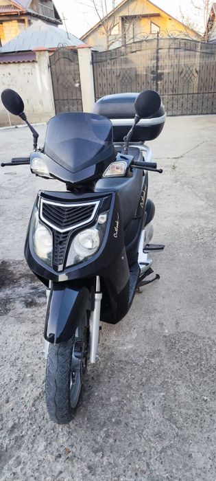 Scuter keeway outlook 150