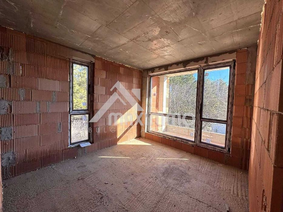 Продава се Къща в Варна, Владислав Варненчик - 144 кв.м за 1785 €/кв.м - Снимка #14