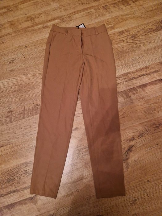 Pantaloni camel noi s