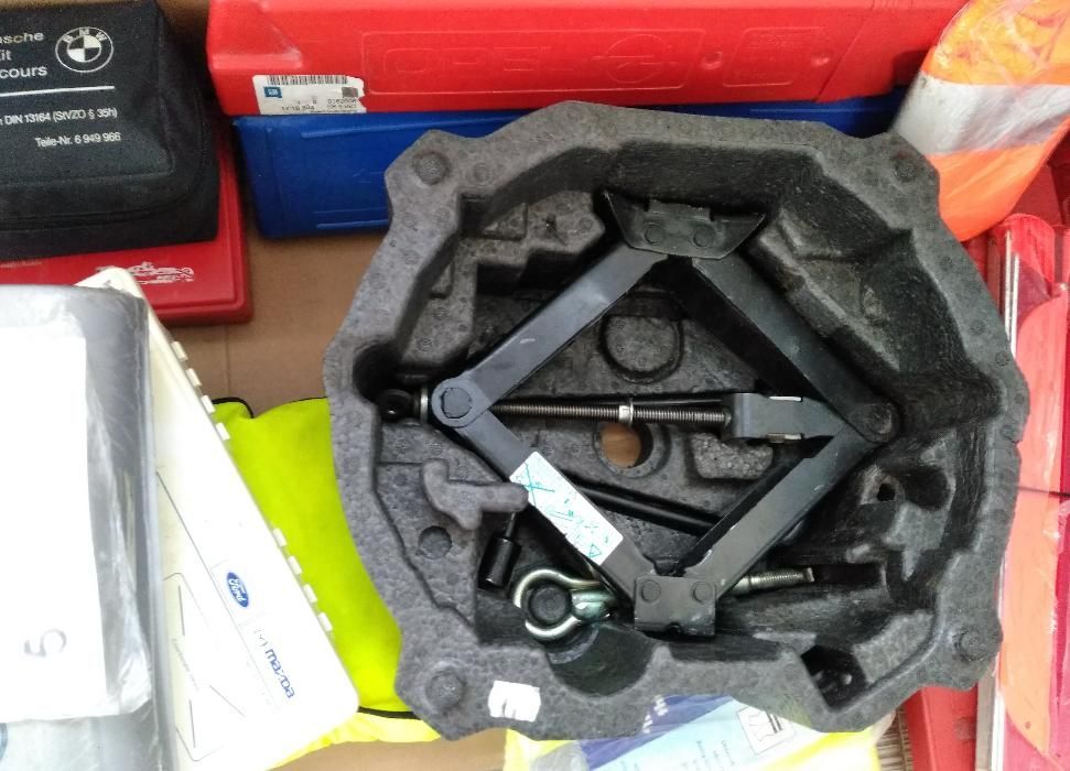 Suporti spuma, Cricuri coarba rezerva Peugeot Opel VW Mazda Mitsubishi