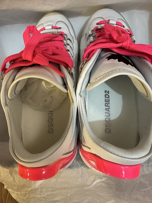 Оригинални  нови Dsquared2 sneakers, 36 Намаление от 290