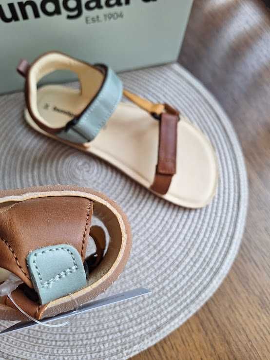 Нови сандали/кецове на марките Primigi, Clarks, Bundgaard - н. 35