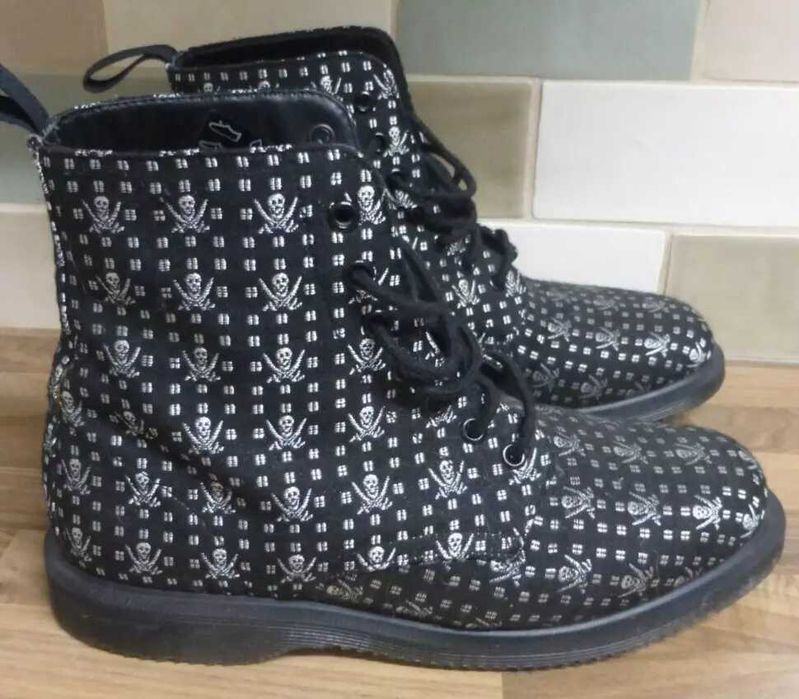 Дамски обувки Dr. Martens