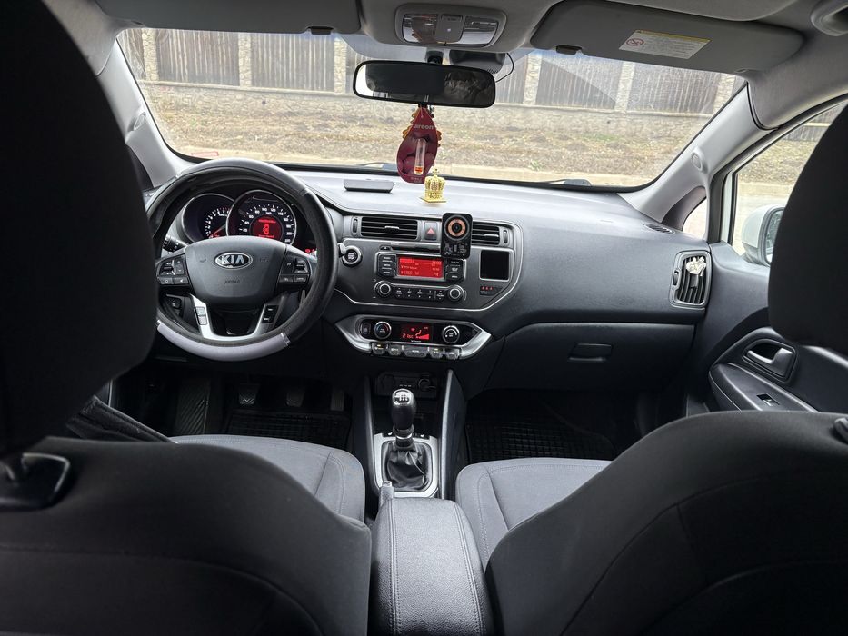 Vand Kia Rio 2013