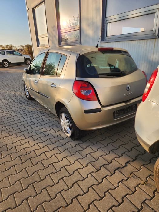 Renault Clio 3 1.5 DCi PENTRU PIESE