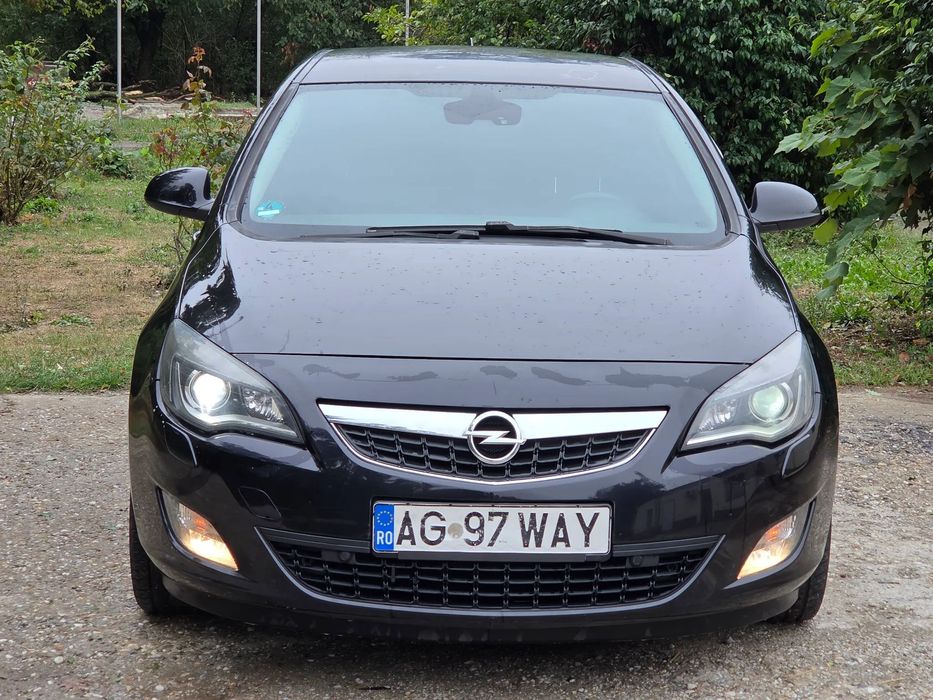 Opel Astra Proprietar,Vând Opel Astra j *1.7 cdti*se oferă fiscal
