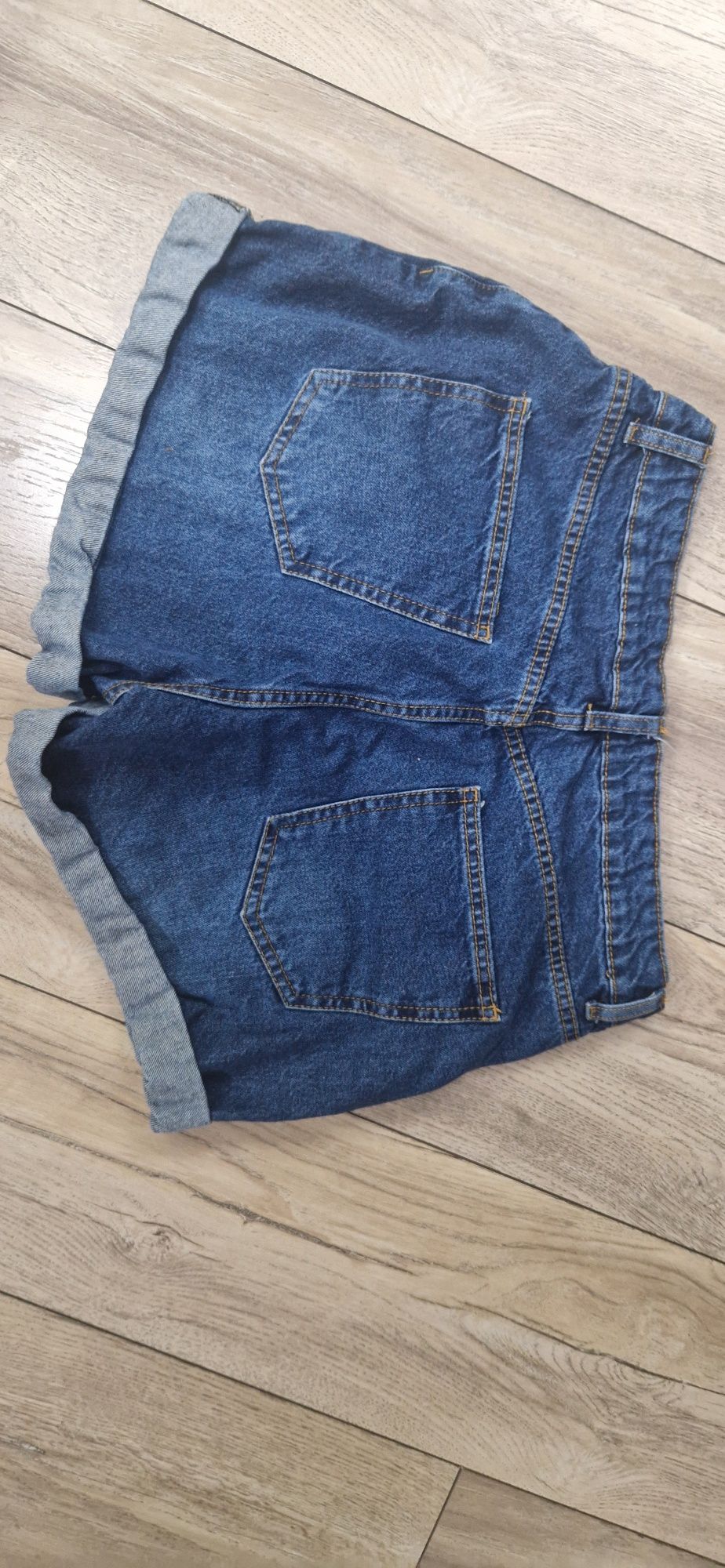 Къси дънкови панталонки, размер L/XL