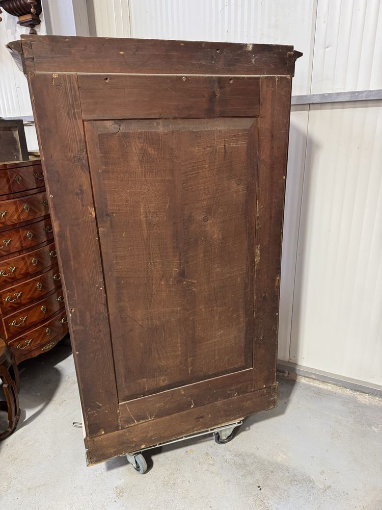 Vitrina biedermeier din lemn cu intarsii si coloane