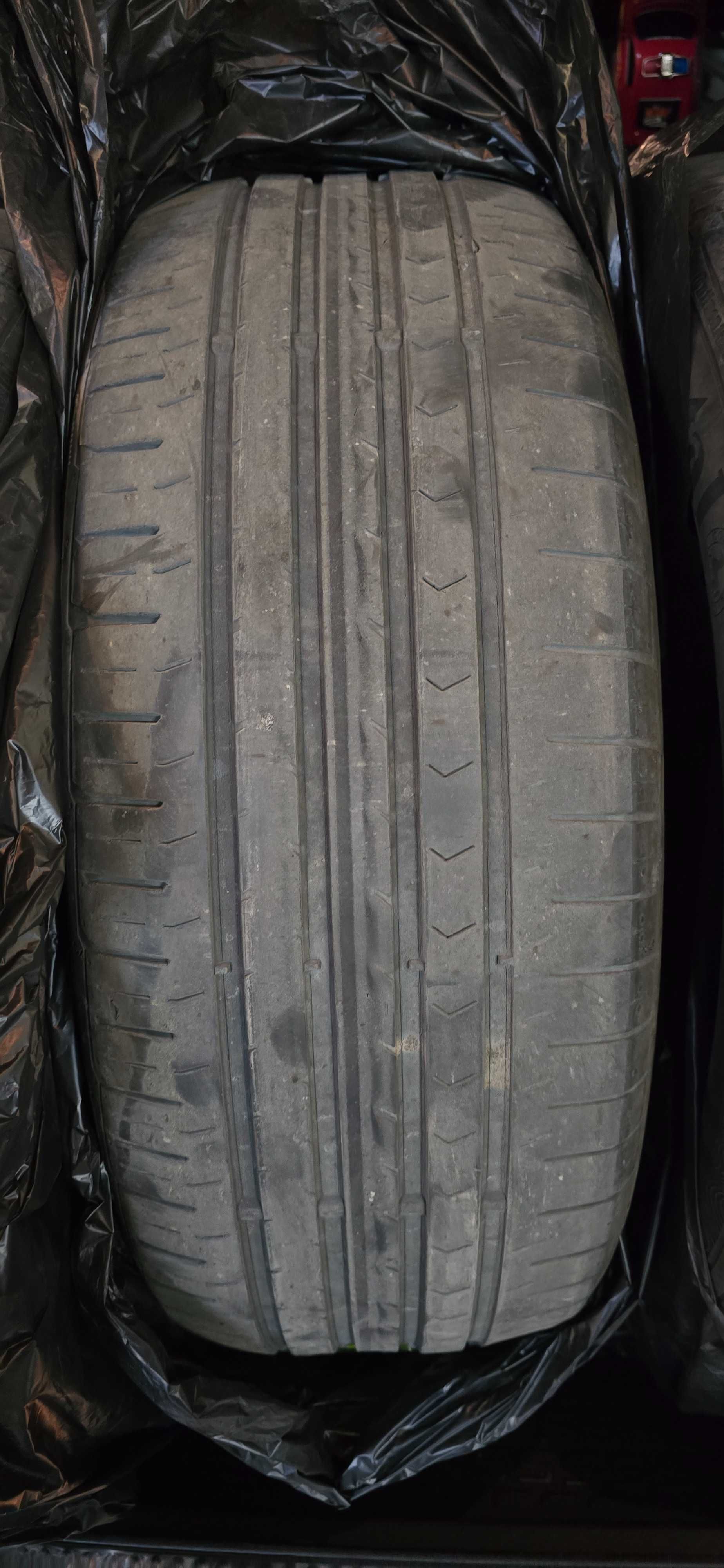 4 бр. Летни гуми Continental 215/55 R 17