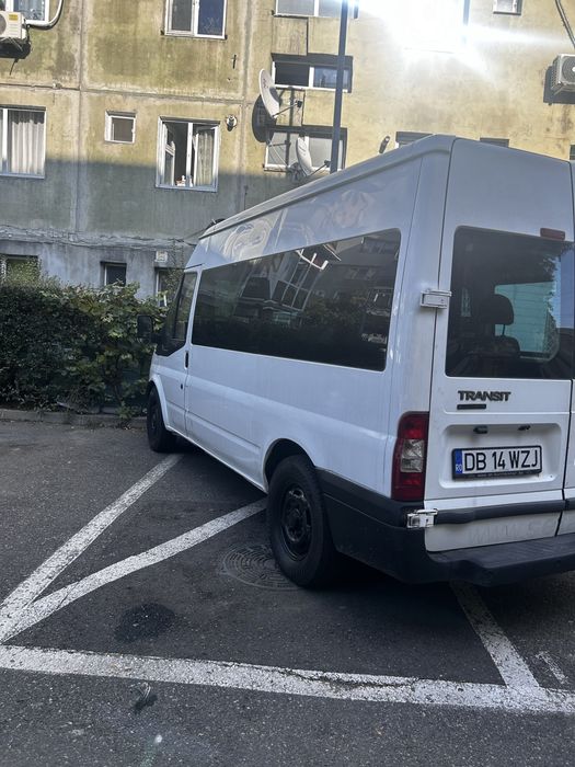 vand ford transit 8+1