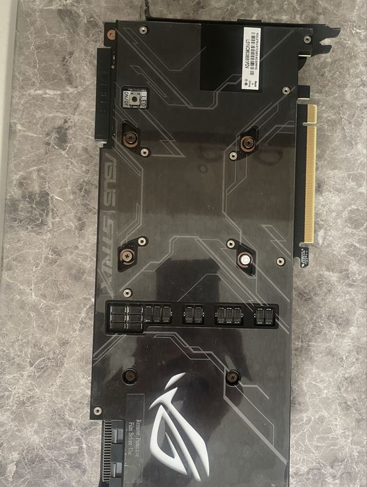 ASUS ROG Strix GeForce RTX 2080 SUPER 8GB (256-bit)