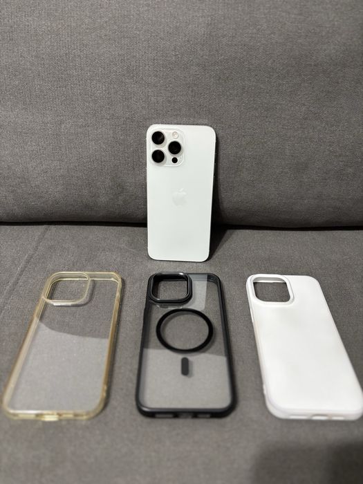 iPhone 15 Pro Max - 256 GB, White/Alb, stare impecabila