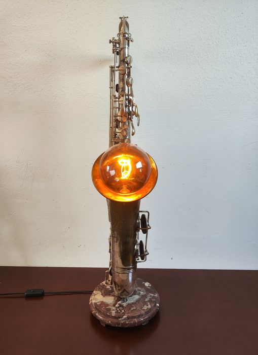 Veioză/lampă -Saxofon