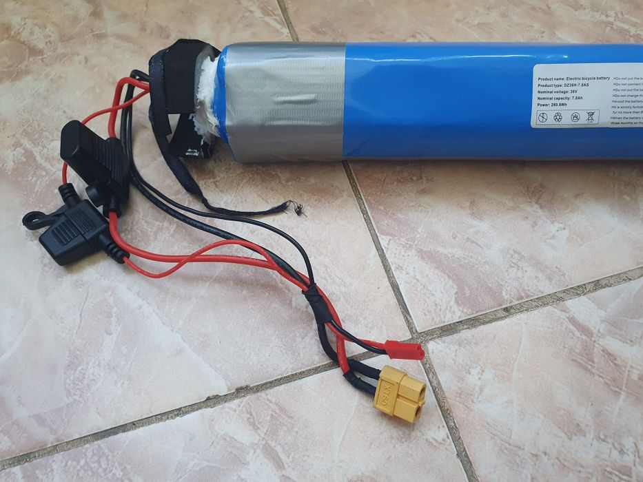 Baterie 36v 7,8Ah stil tub pentru trotineta stare ca NOUĂ