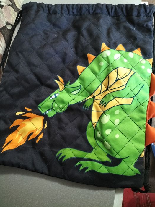 Продам сумку для обуви