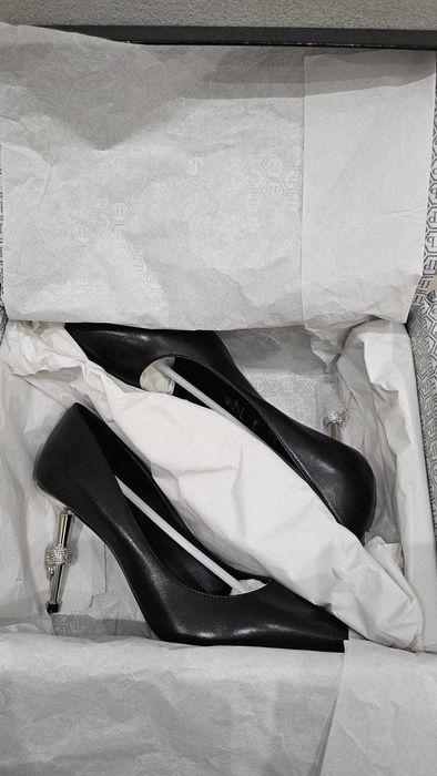 Черни кожени обувки на ток Philipp Plein