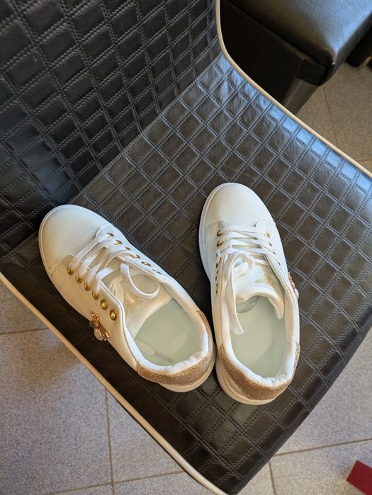 Страхотни бели сникърси