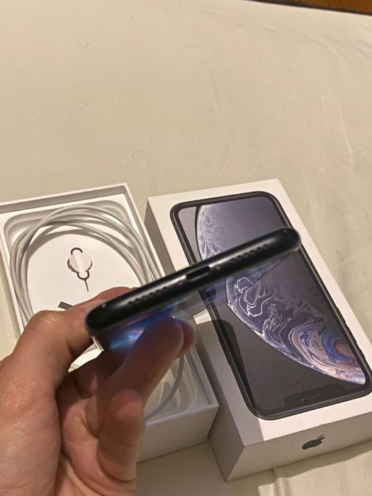 IPhone Xr 64GB черен
