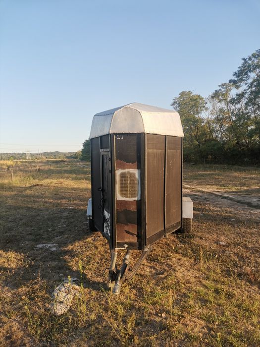 Vând remorcă animale