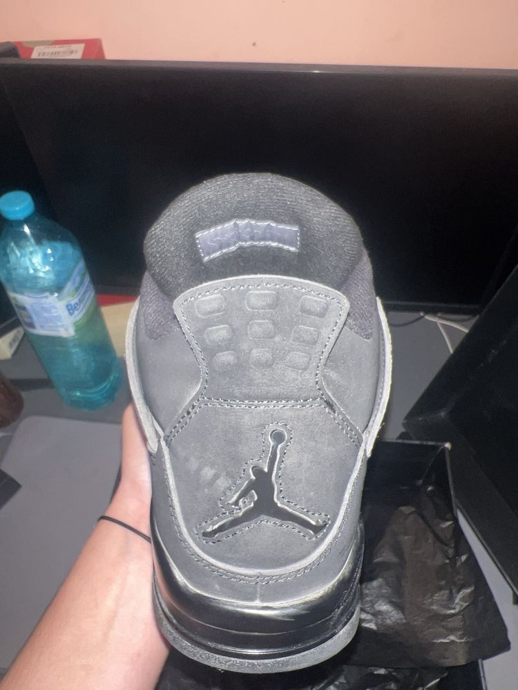 Jordan 4 black cat