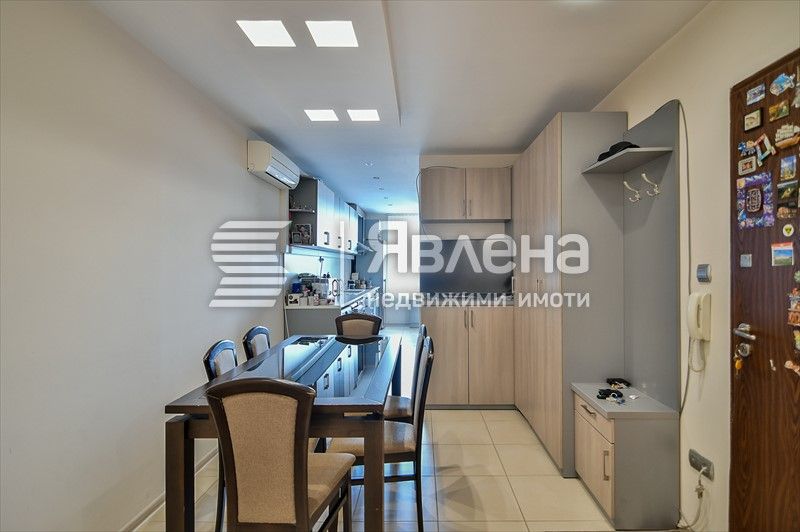 Тристаен апартамент, 80 кв.м.