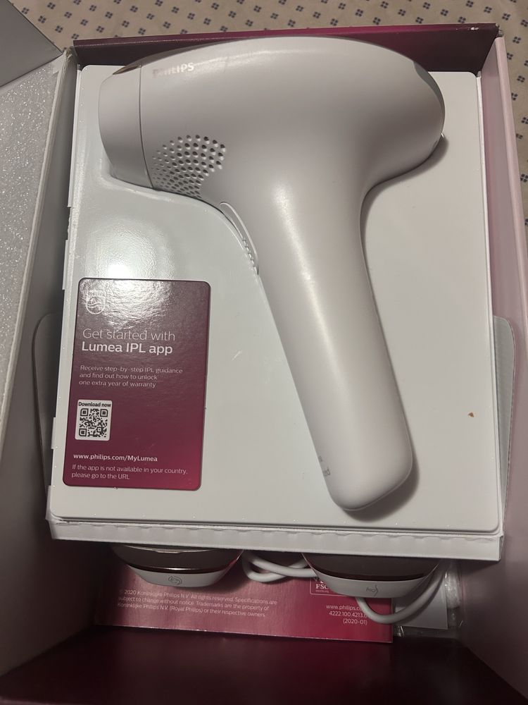 Фотоепилатор Philips Lumea