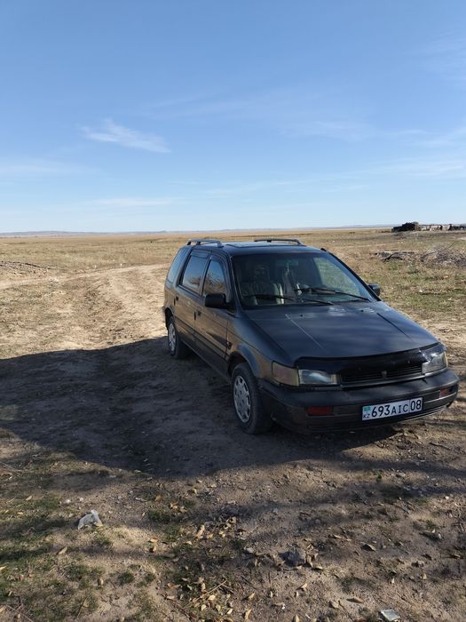 Продам митсубиси спейсвагон 1992г.