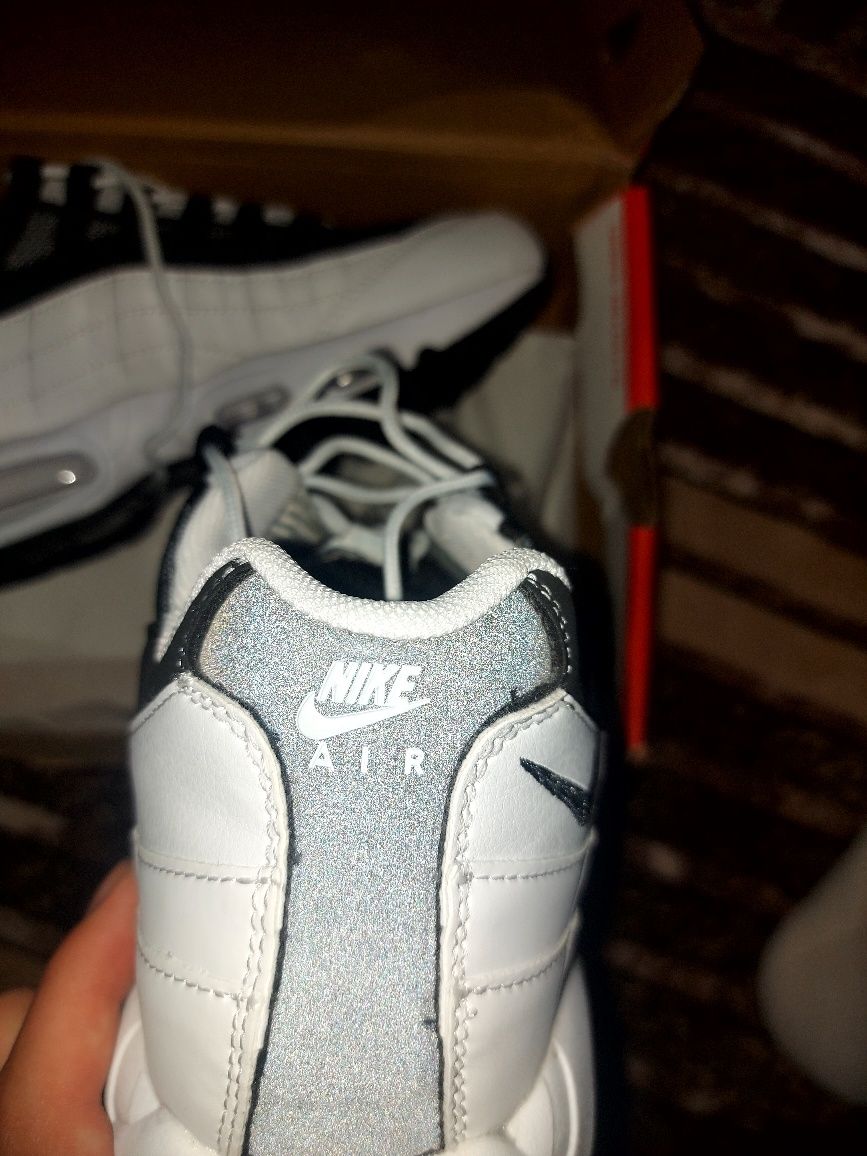 nike airmax 95 .
