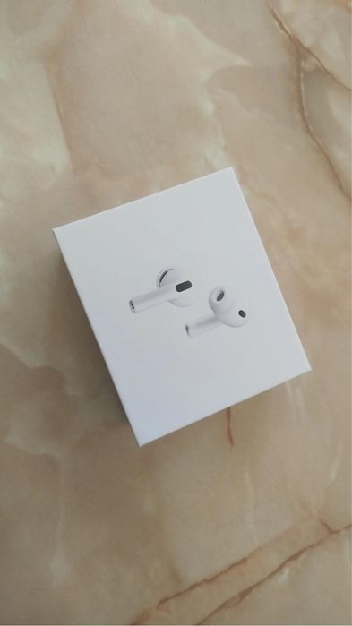 Слушалки - Airpods Pro 3 ЧИСТО НОВИ