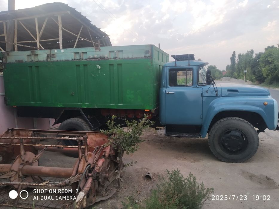 Ассалому алекум ЗИЛ сотилади пул зарур