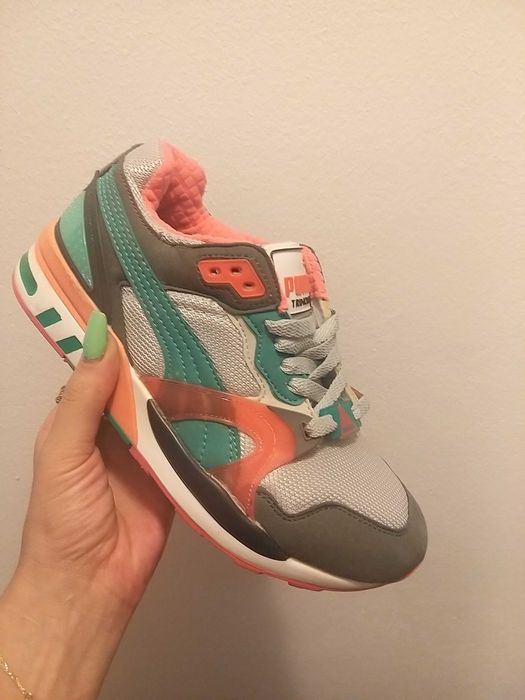 Adidasi Puma marimea 38