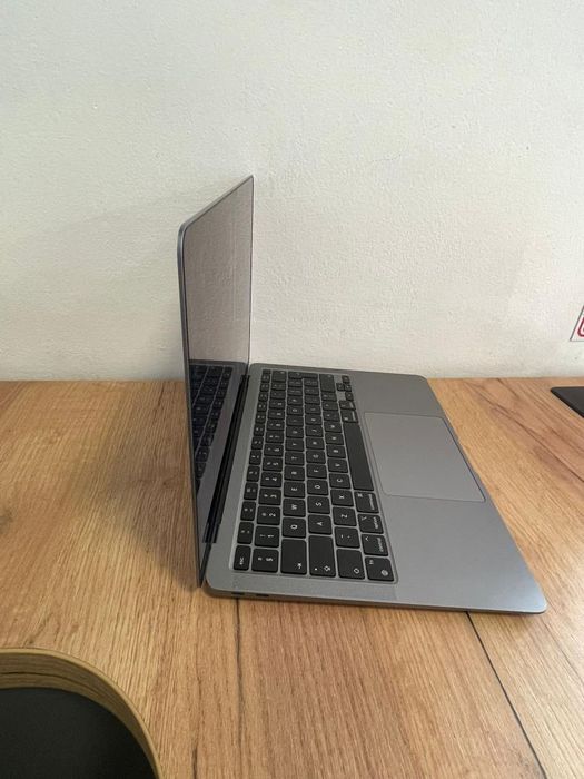 Apple MacBook Air 2020, M1 -A-