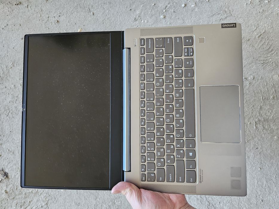 S540 lenovo Ryzen 7 3700u