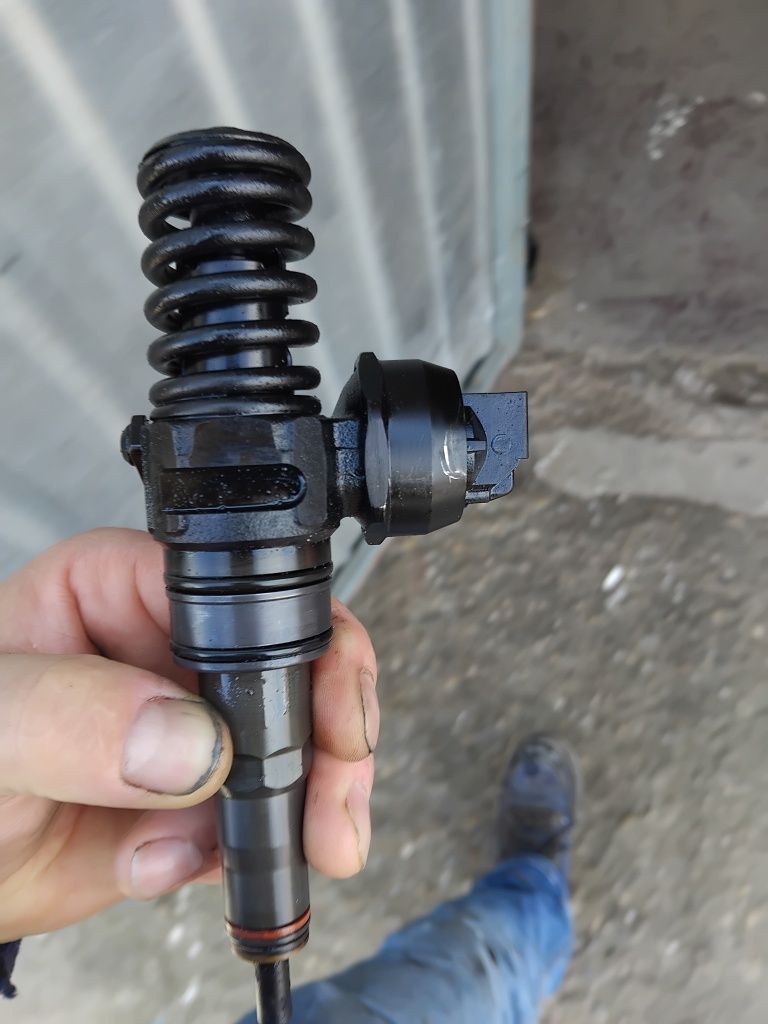 Injectoare passat 2.0 BMP.