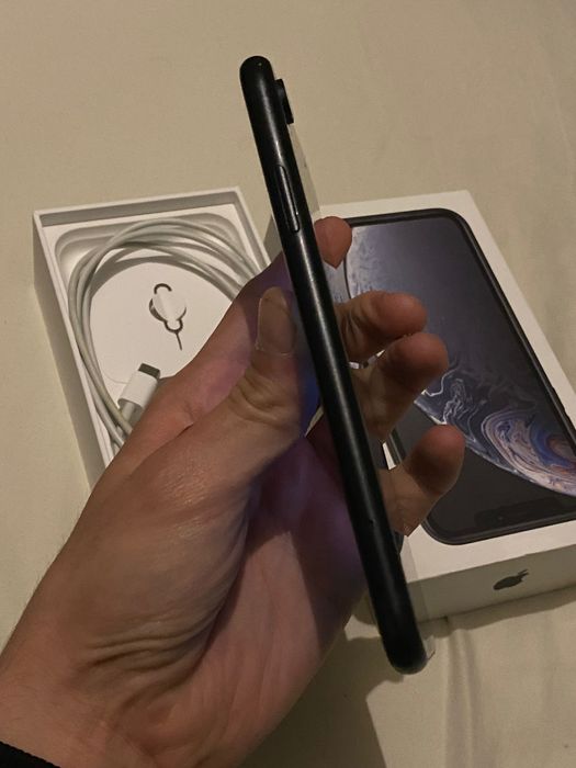 IPhone Xr 64GB черен