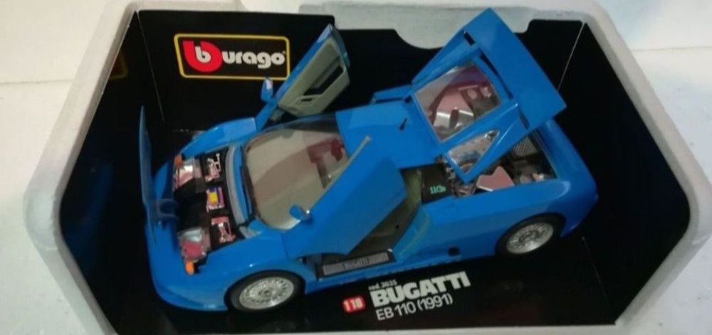 Bugatti EB110 (1991)
Scara 1:18
Bburago

Pozele reflectă realitatea. S