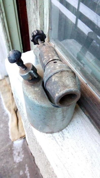 Бензинова лампа