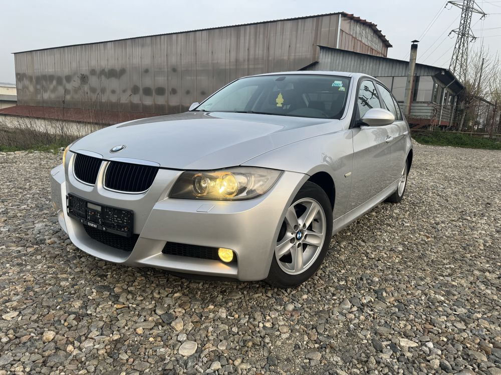 Bmw 320i e90 benzina M pack import Germania