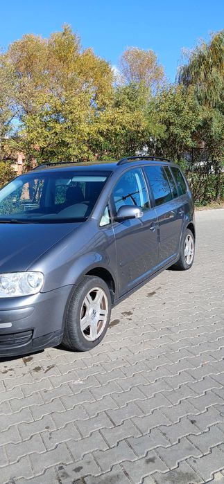 Vw Touran, 1.9 tdi, an 2006,carte service