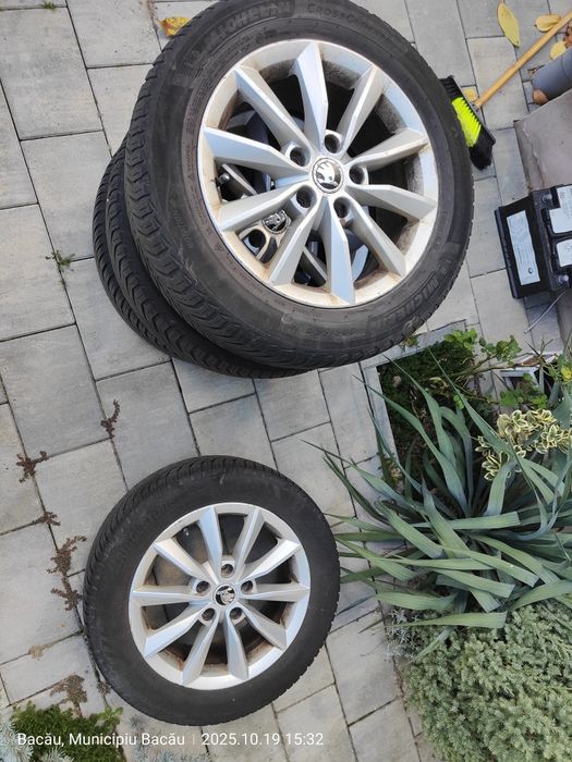 Jante aliaj 16 anvelope iarnă Skoda Octavia VW Passat 5x112 16
